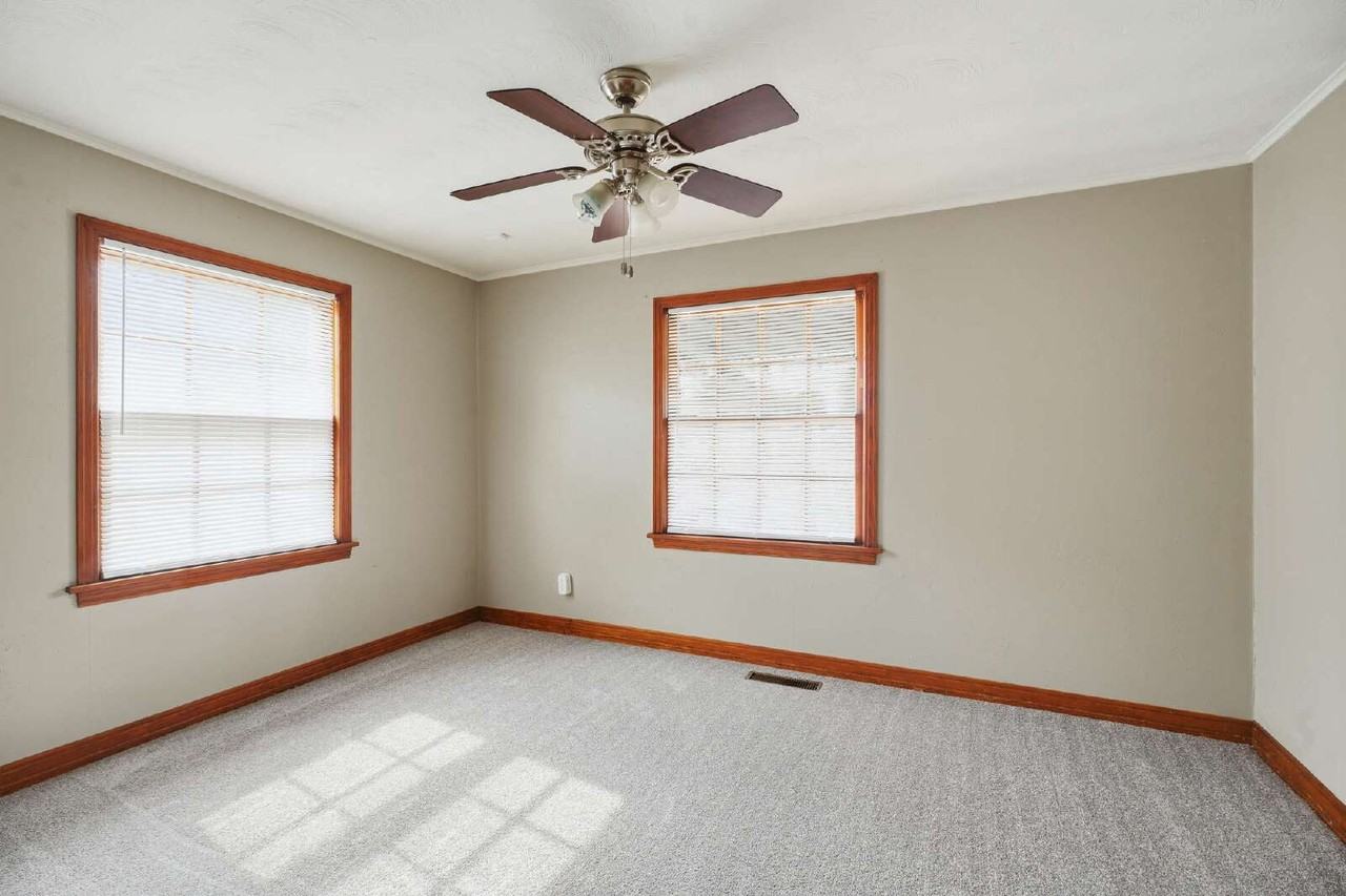 2416 30th St - Photo 5 of 13