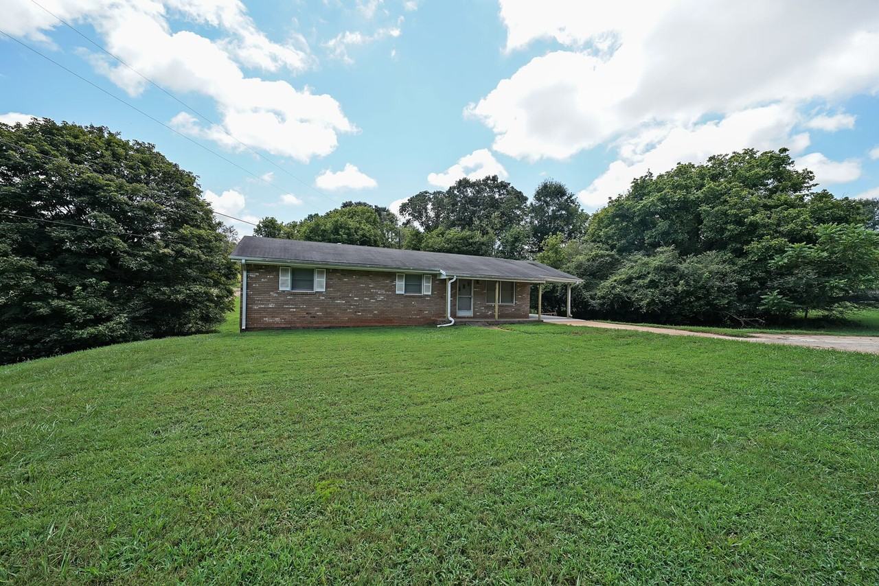 251 Hog Farm Cir - Photo 2 of 25