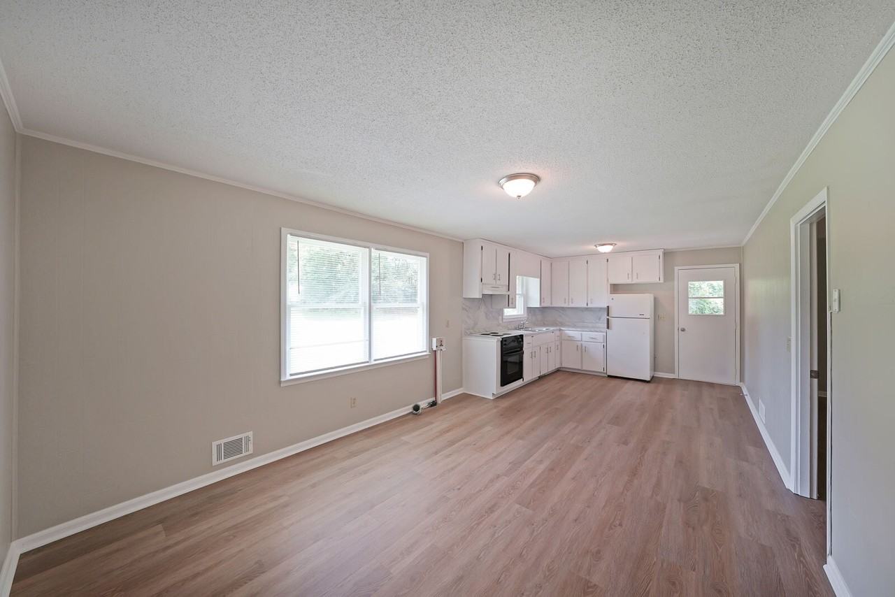 251 Hog Farm Cir - Photo 7 of 25