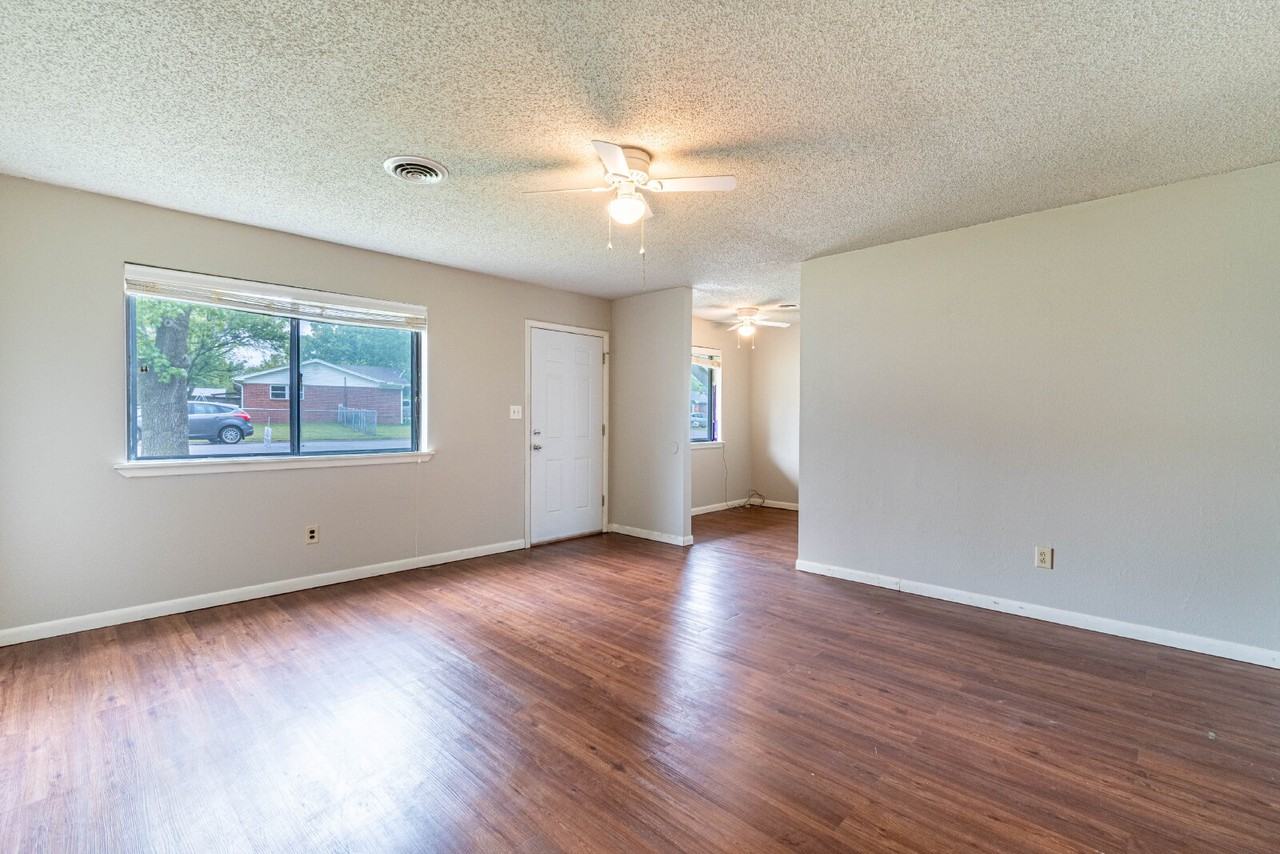 2217 W Alpine Cir - Photo 5 of 20