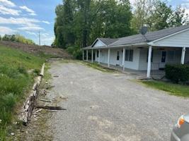 featured image of 3539 S Waynesville Rd Apt 3 #Apt 3
