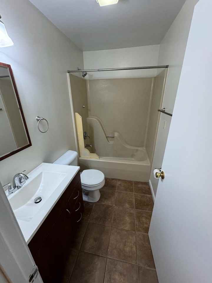 3539 S Waynesville Rd Apt 3 - Photo 7 of 8