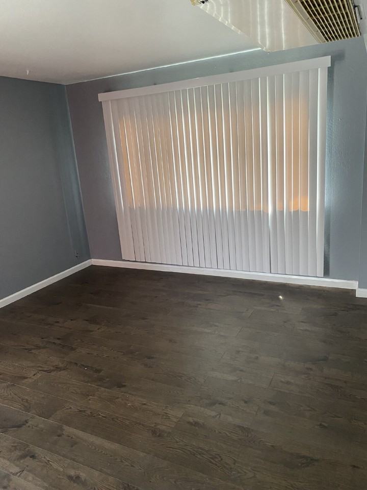 702 Vine St Apt 4 - Photo 4 of 5