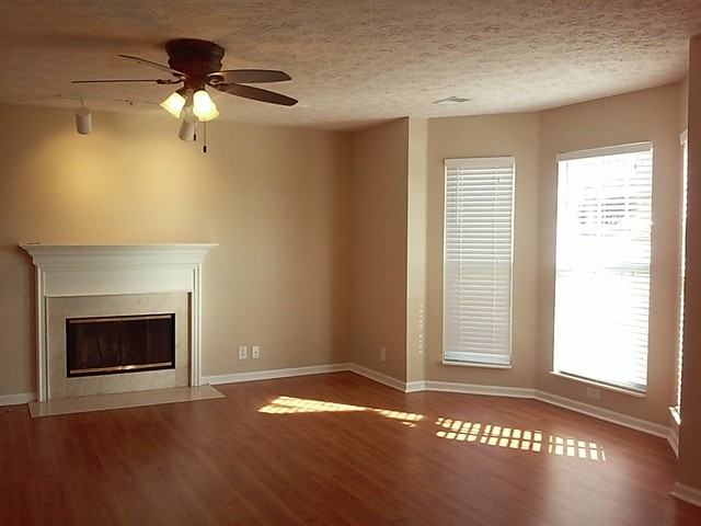 2004 Stanford Village Dr - Photo 2 of 11