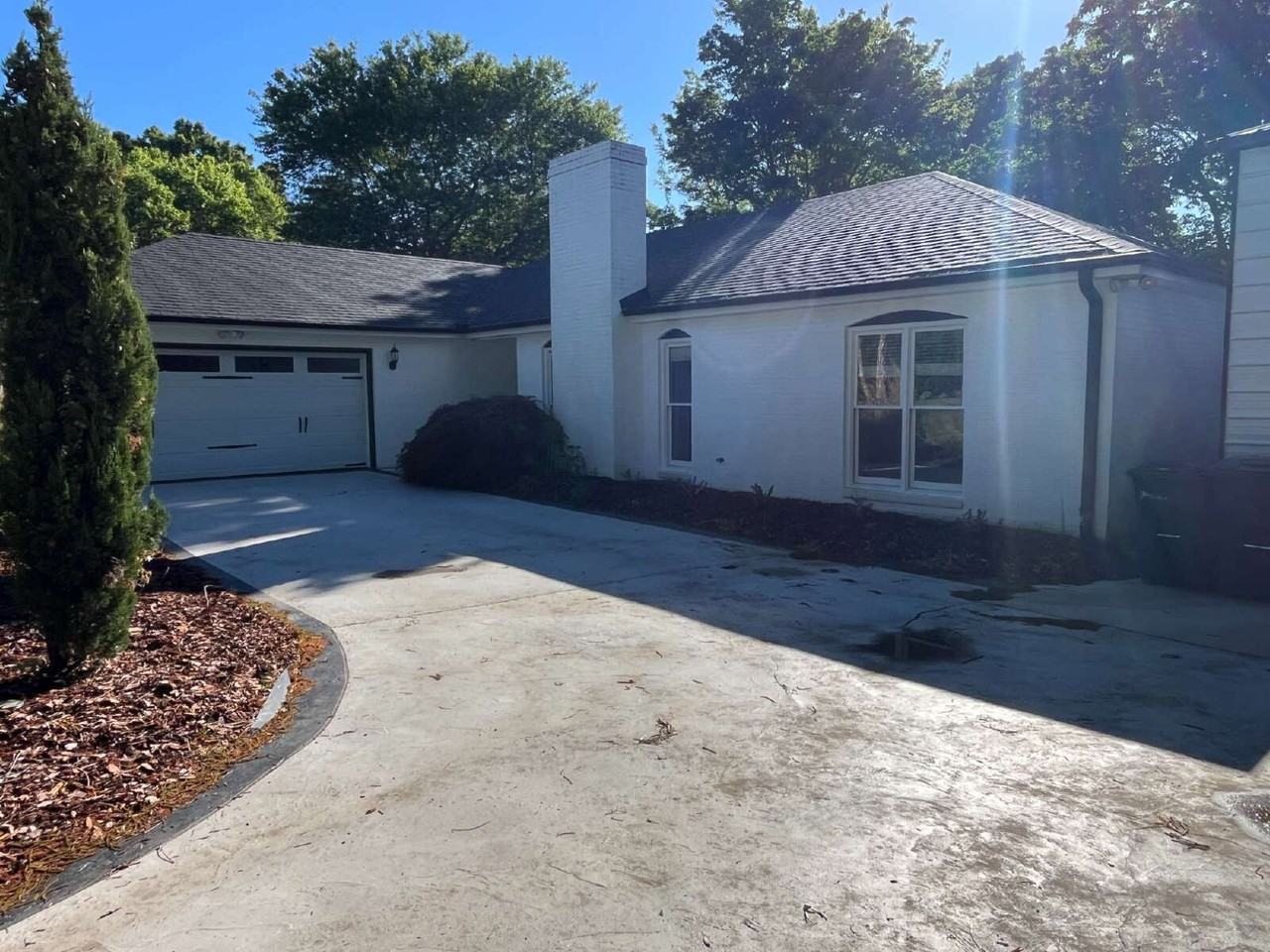 916 Spring Hill Ct - Photo 2 of 29