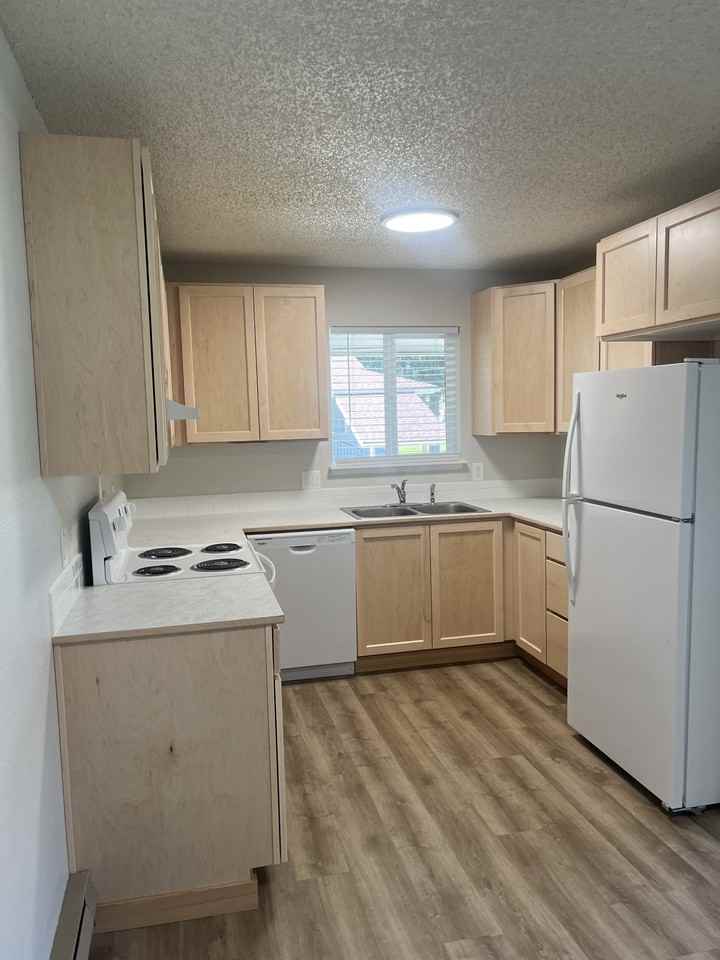 105 Evergreen Dr #12 - Photo 5 of 6