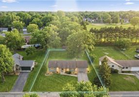 featured image of 901 E 143rd St