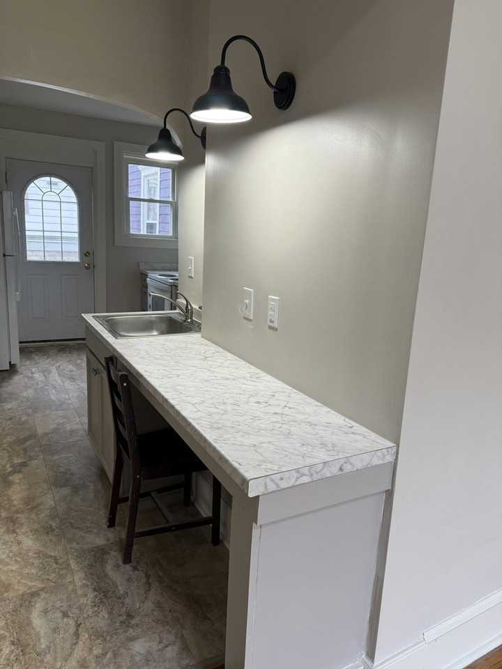 202 Park Street - Photo 7 of 15