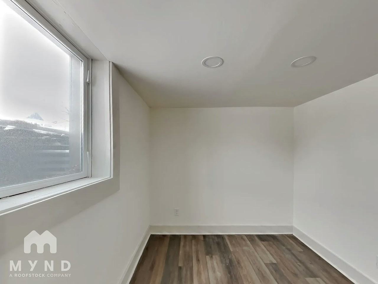 1724 Woodlawn Ave, Unit 2 - Photo 5 of 17