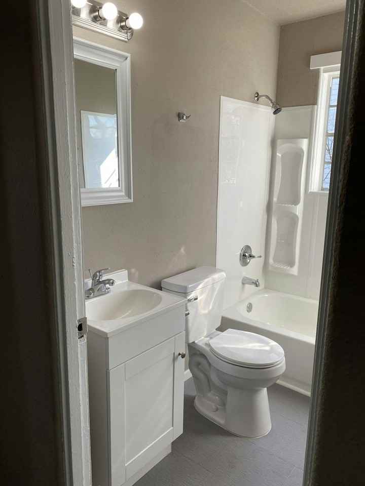 1279 Estelle Street - Photo 3 of 10