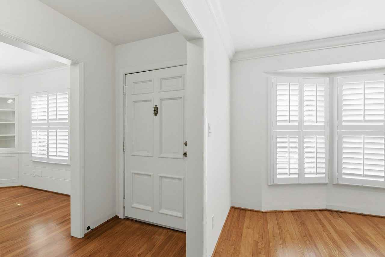 7005 Draper Avenue, Unit N/A - Photo 5 of 33