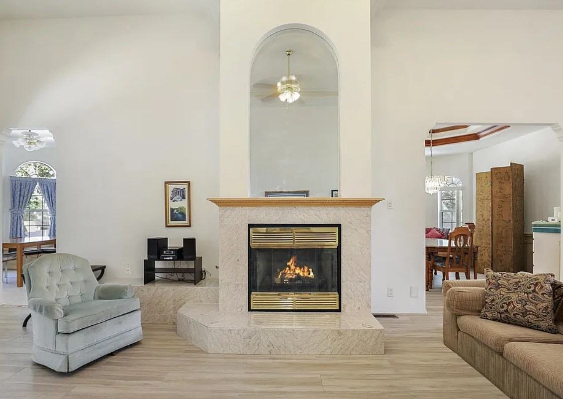 6615 Wentworth Court Northeast - Photo 4 of 12