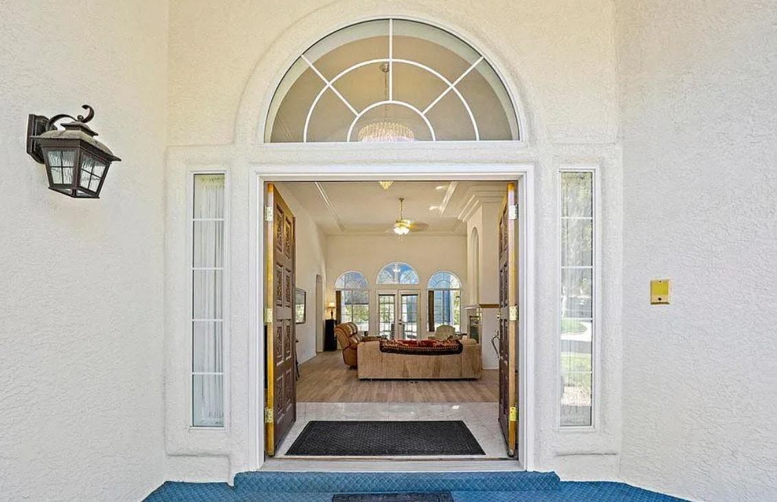 6615 Wentworth Court Northeast - Photo 5 of 12