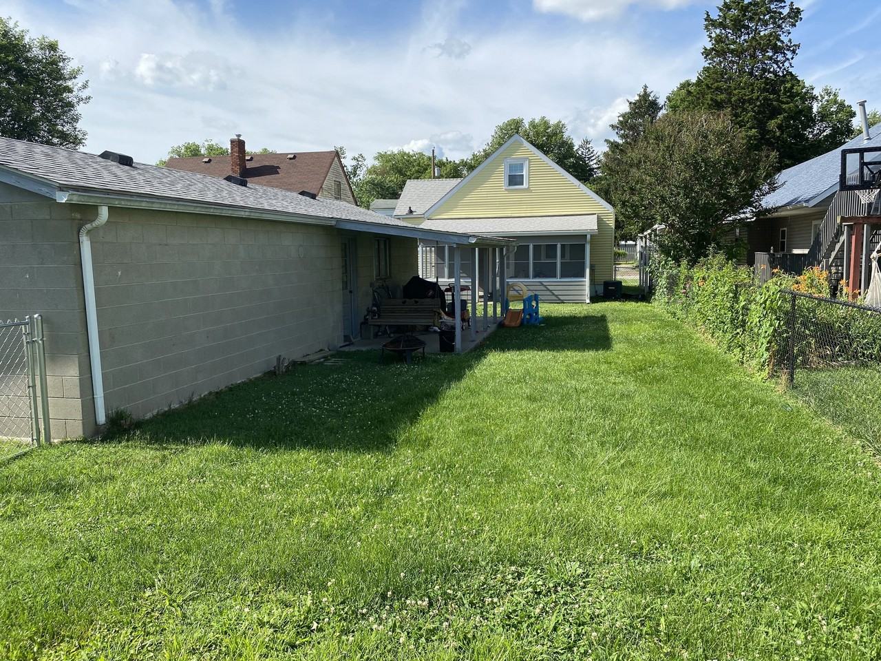 122 E Francis Ave - Photo 4 of 21