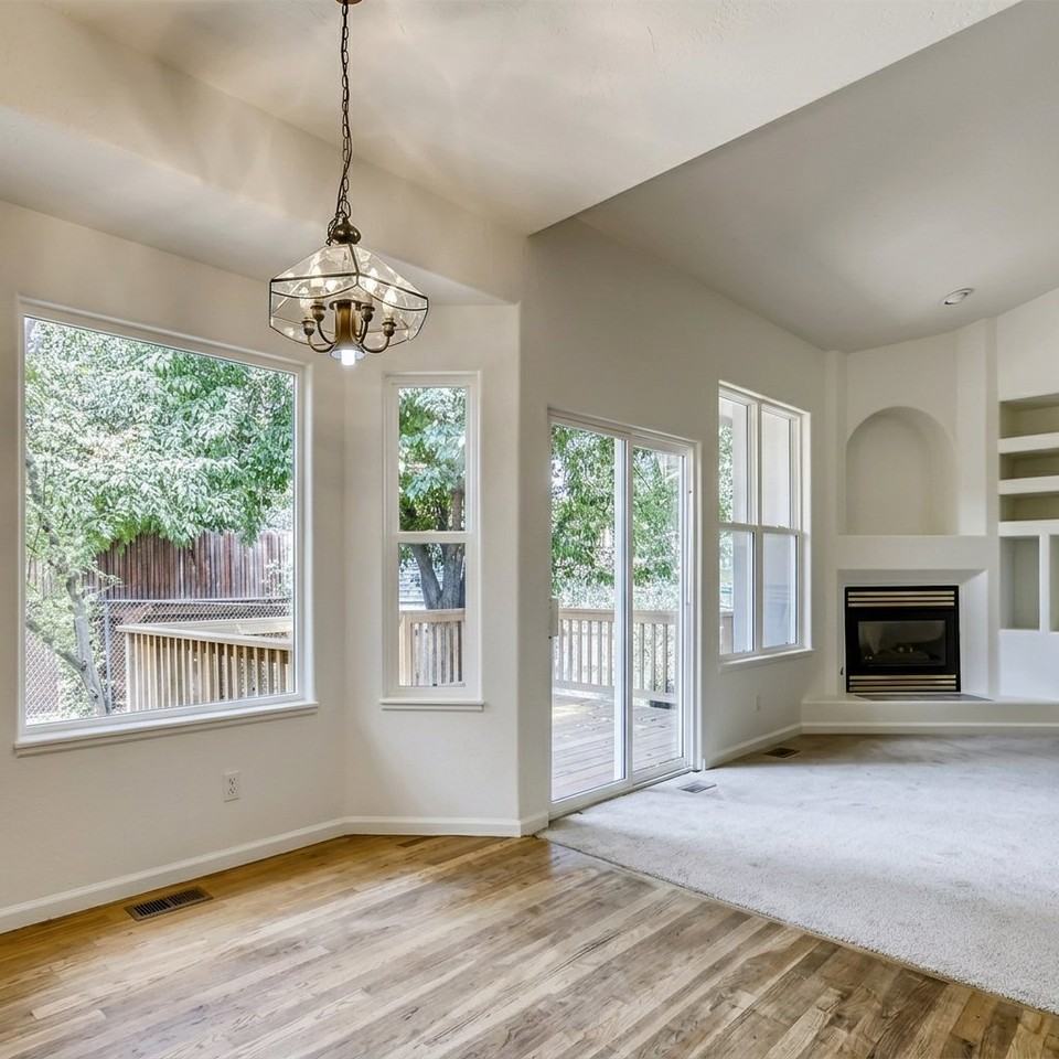 679 Allison St - Photo 6 of 13