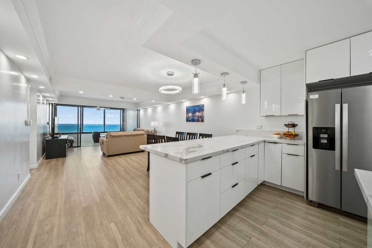 1600 Ala Moana Blvd #3702 - Photo 4 of 21