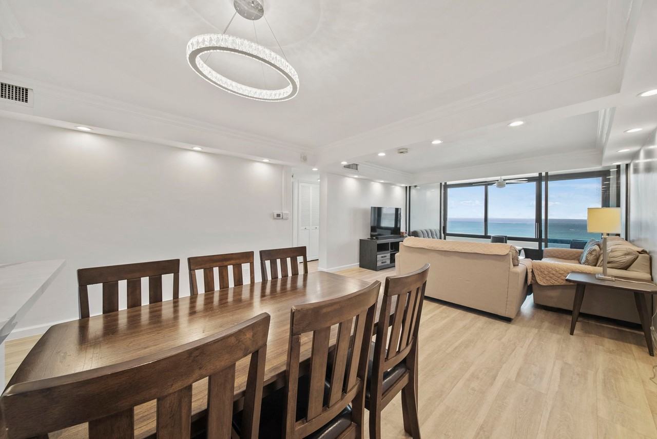 1600 Ala Moana Blvd #3702 - Photo 6 of 21