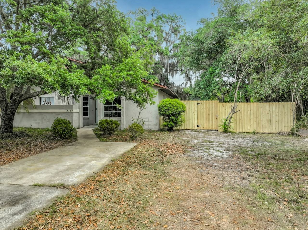 2557 Riva Court - Photo 2 of 36