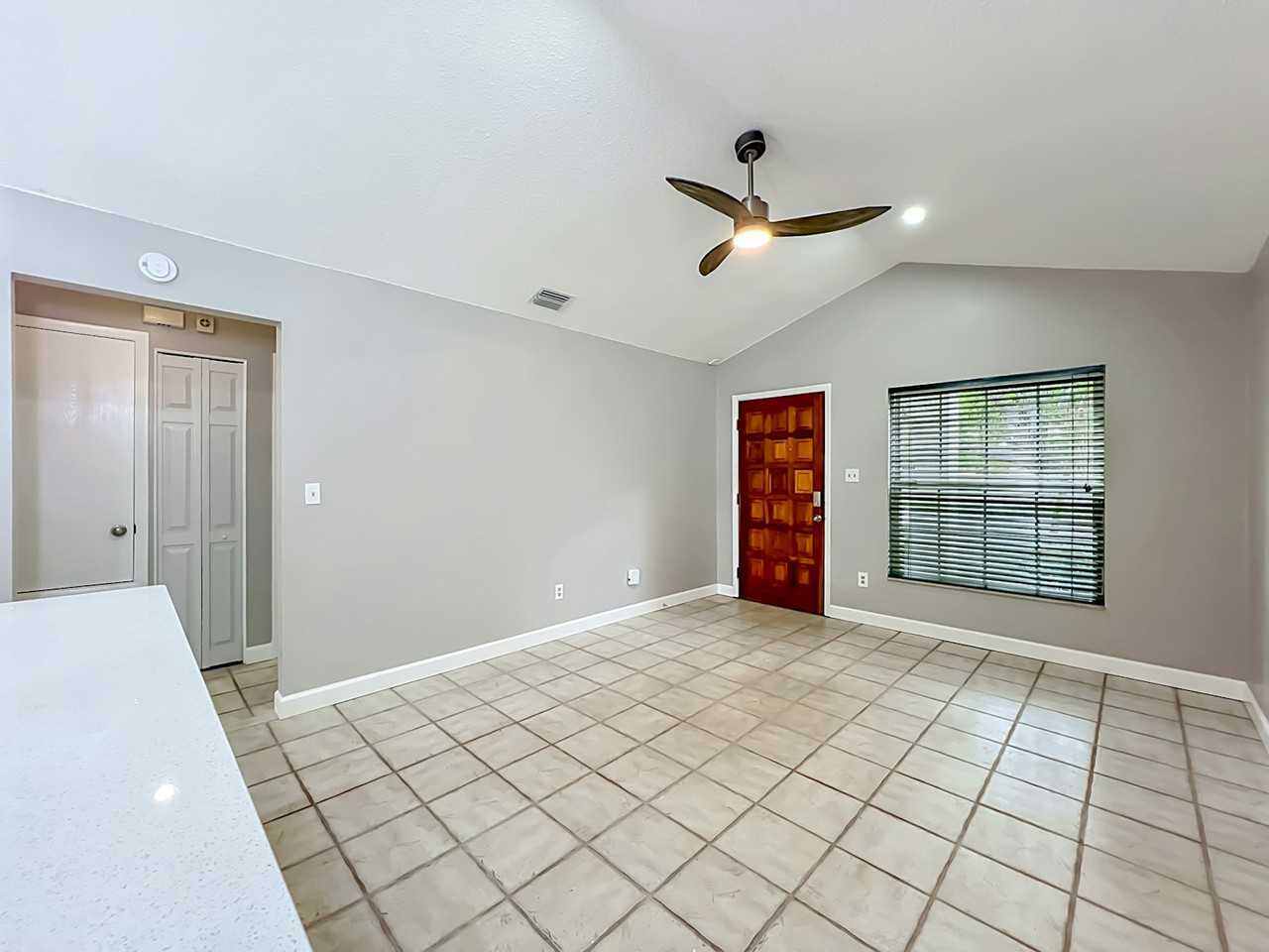 2557 Riva Court - Photo 4 of 36