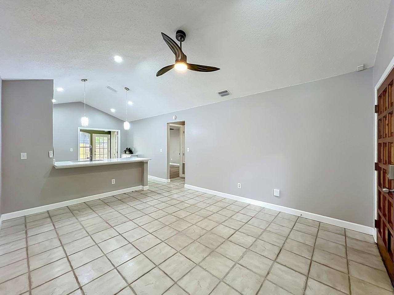 2557 Riva Court - Photo 6 of 36