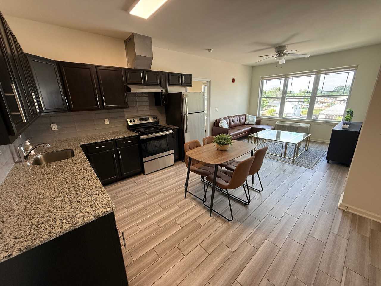 510 Hamilton St #321 - Photo 2 of 7