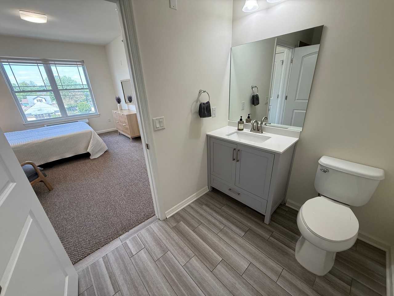 510 Hamilton St #321 - Photo 5 of 7