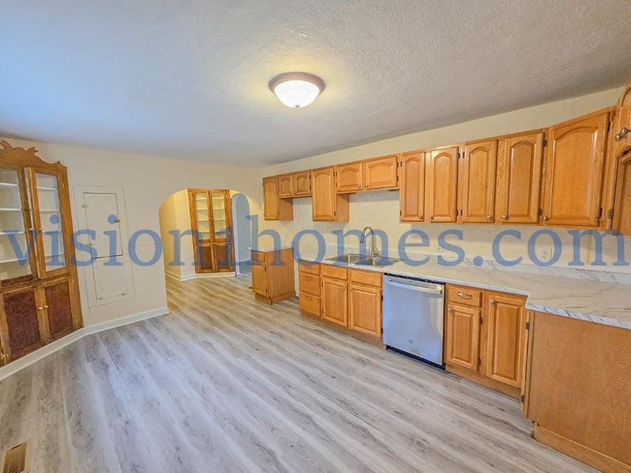 4641 S Dixie Hwy - Photo 4 of 21