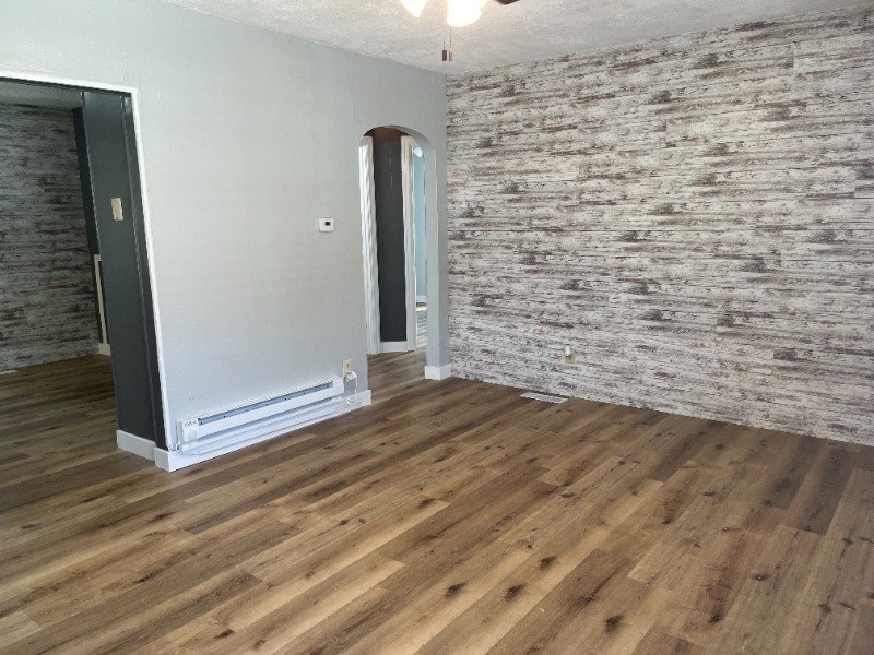 2409 Perkins Dr - Photo 2 of 10