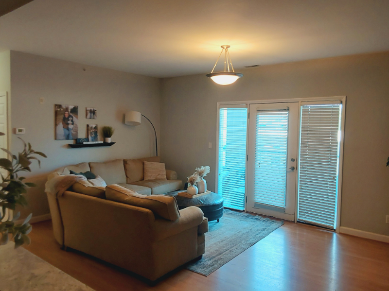 895 Forest Ave #203 - Photo 2 of 6