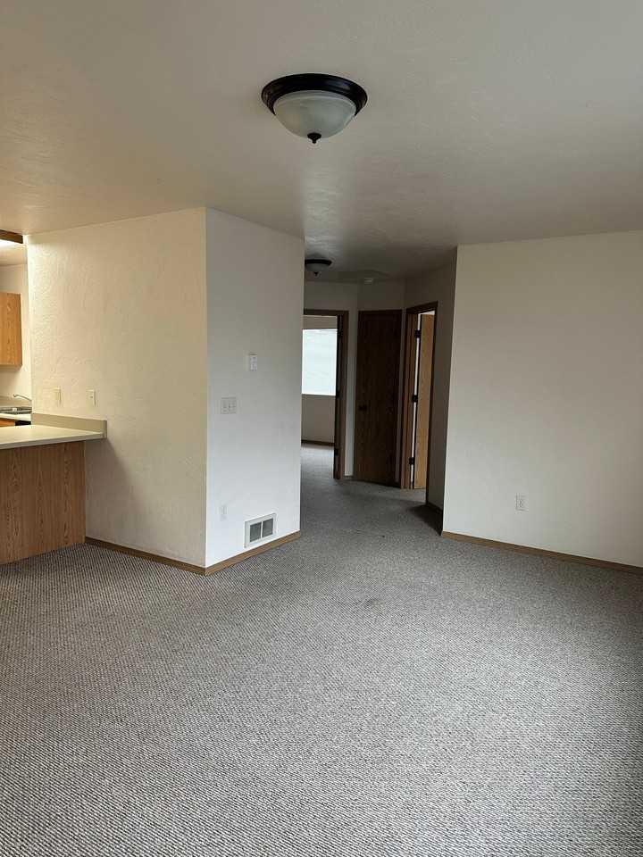 37 Appleway Dr #3 - Photo 6 of 11
