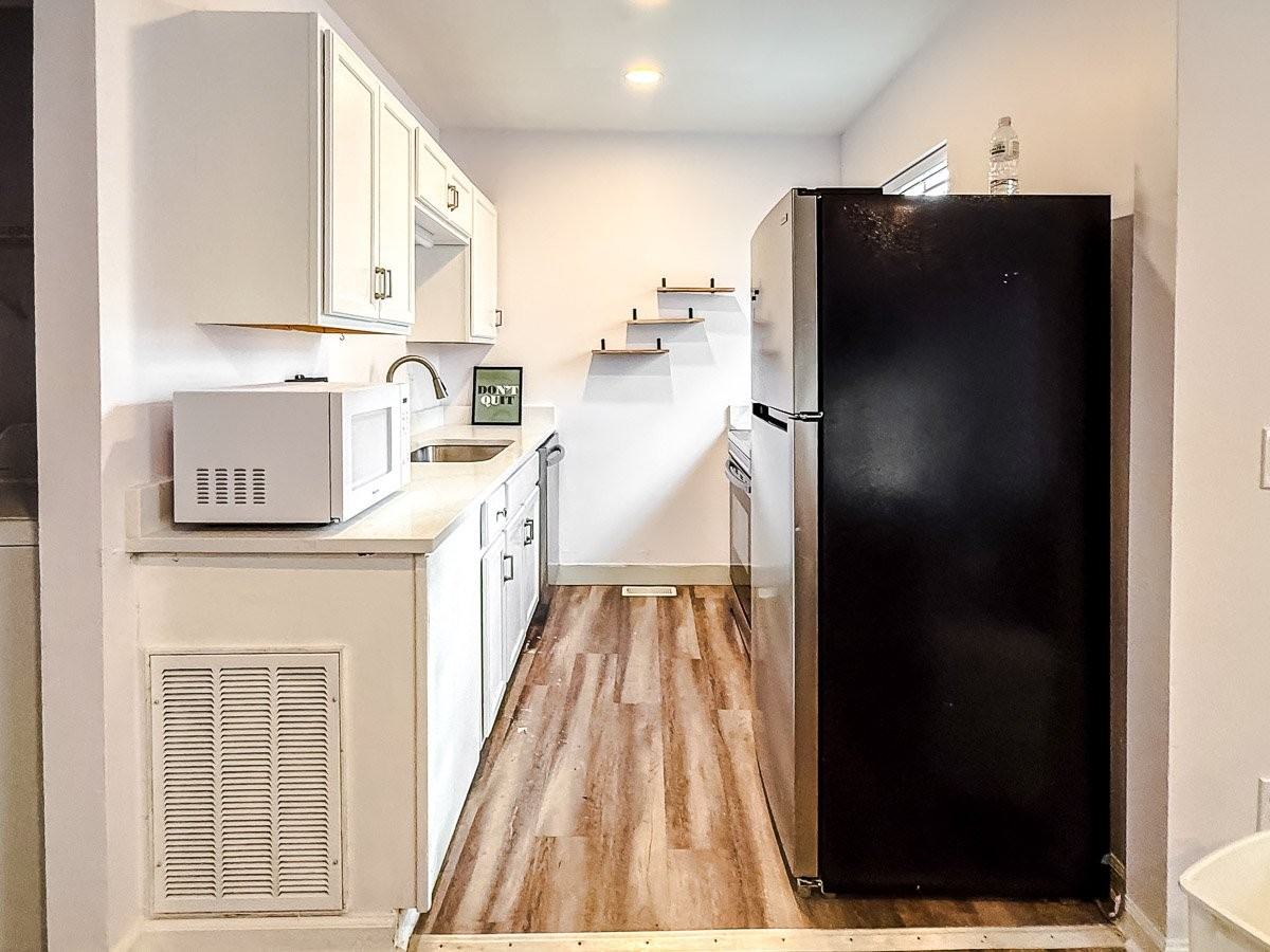515 Lynch Ave Nw - Photo 3 of 20