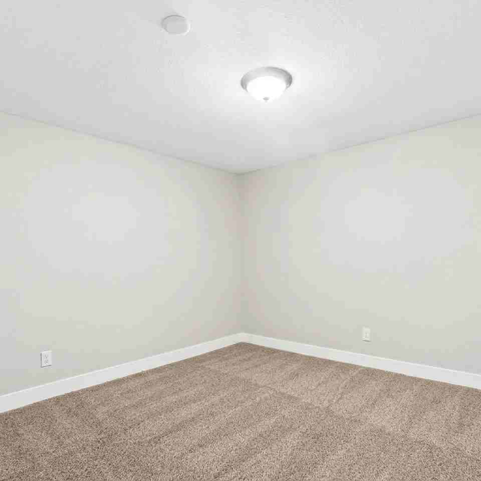 89 W 81st Pl - Photo 4 of 17