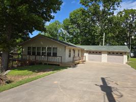 featured image of 221 Anchor Rd
