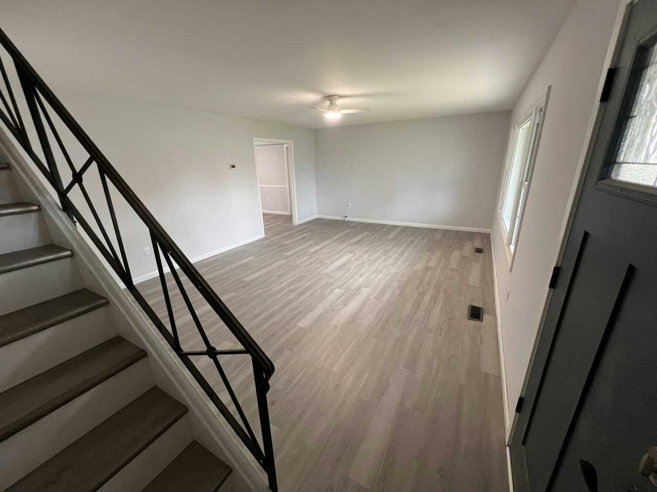 8 Marboro Lane - Photo 3 of 15