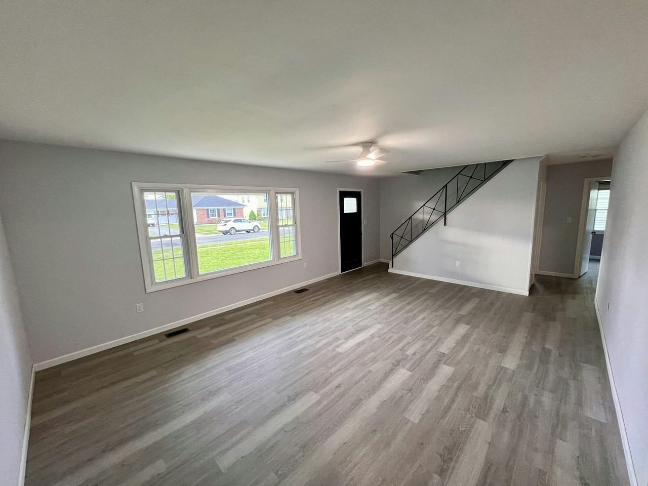 8 Marboro Lane - Photo 4 of 15