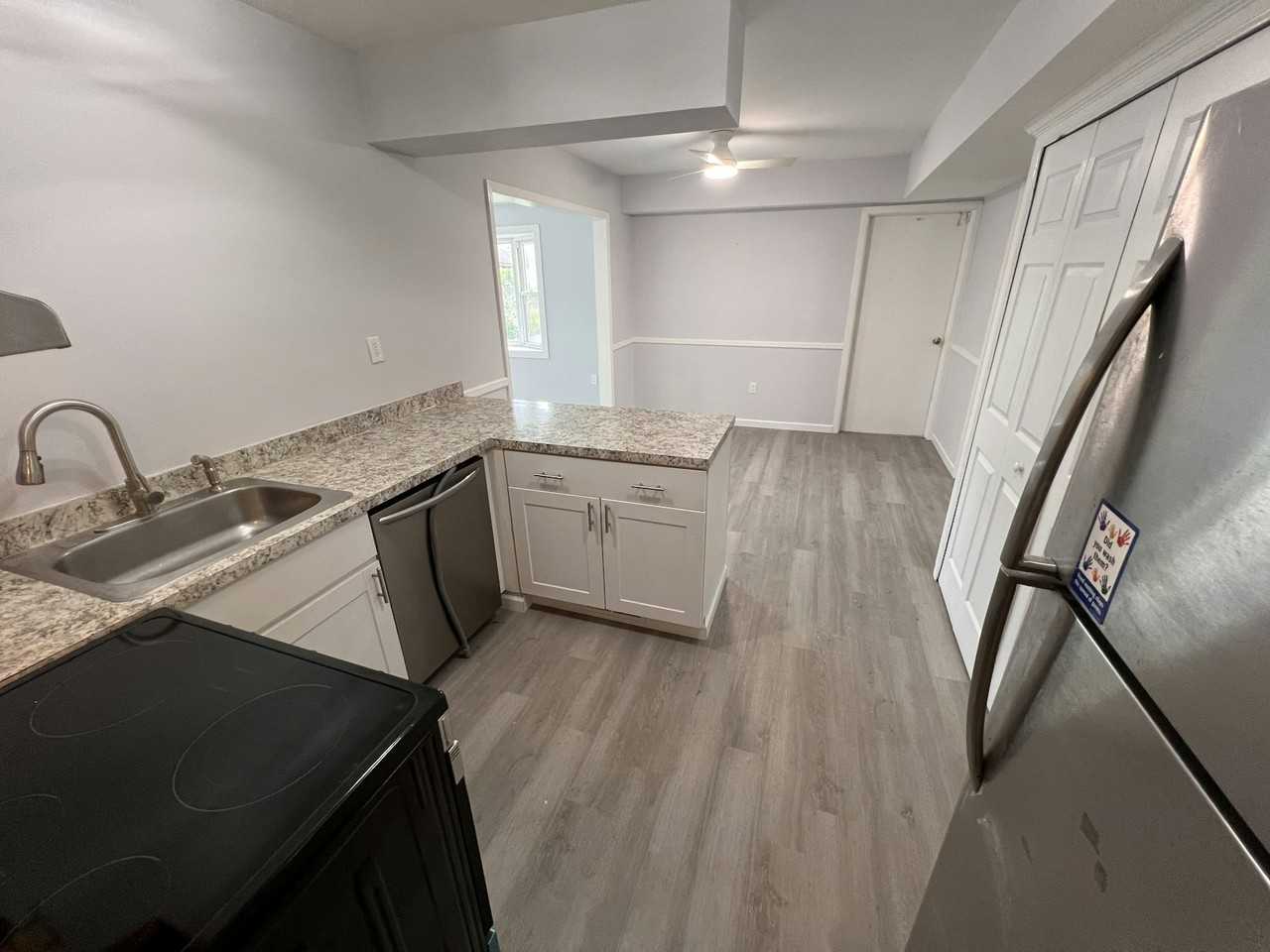 8 Marboro Lane - Photo 6 of 15