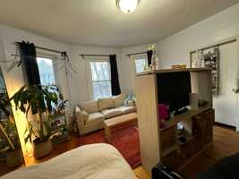 featured image of 9 Cardington St #2