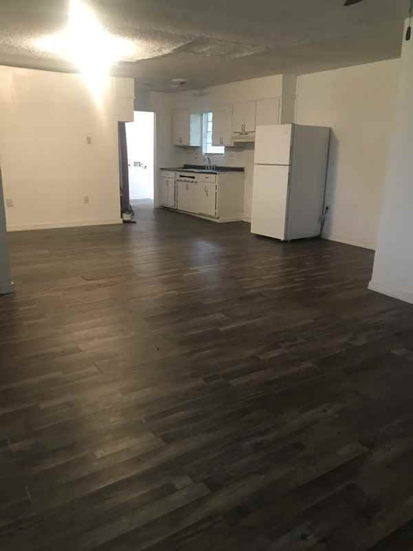 3009 Gaines St - Photo 2 of 7