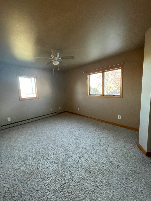 1901 Grant St - Photo 6 of 18