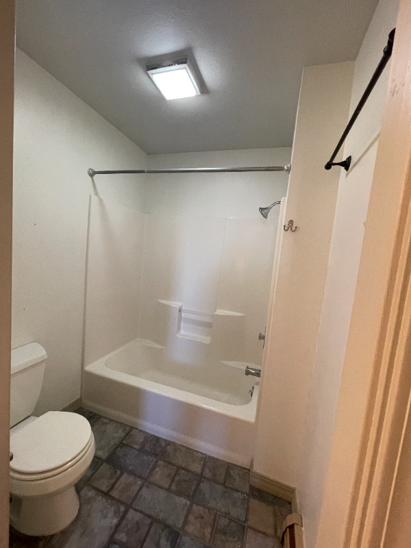 1901 Grant St - Photo 7 of 18