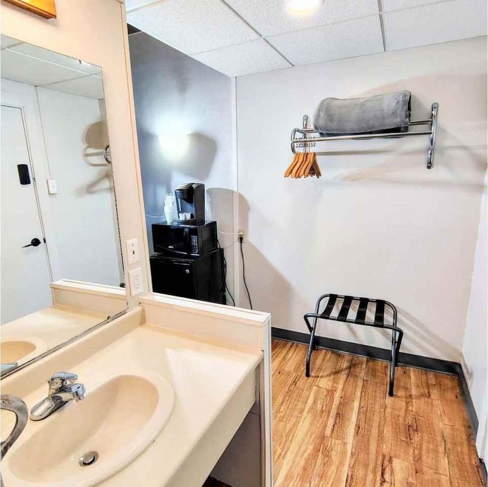 526 2nd Ave N - Photo 6 of 6