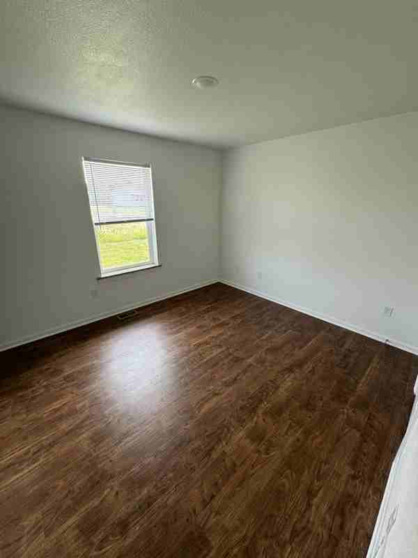 839 Foley Rd - Photo 4 of 10