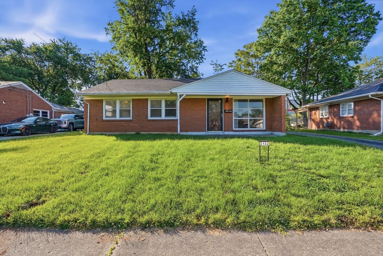 2132 Belmont Rd - Photo 3 of 18