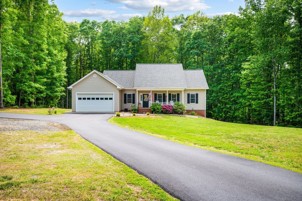 883 Little Bear Ln - Photo 2 of 50