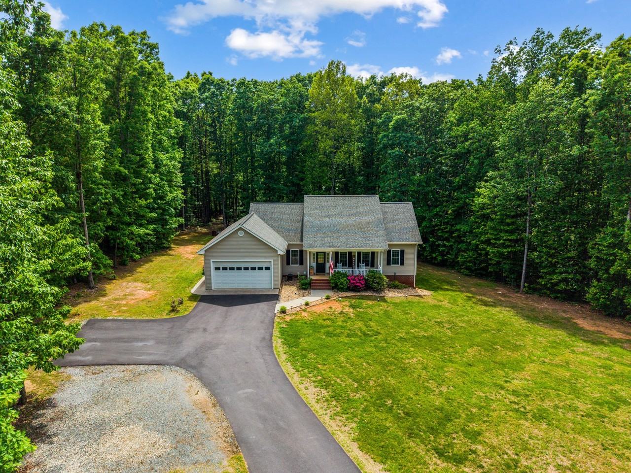 883 Little Bear Ln - Photo 3 of 50