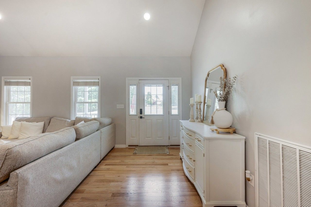883 Little Bear Ln - Photo 7 of 50