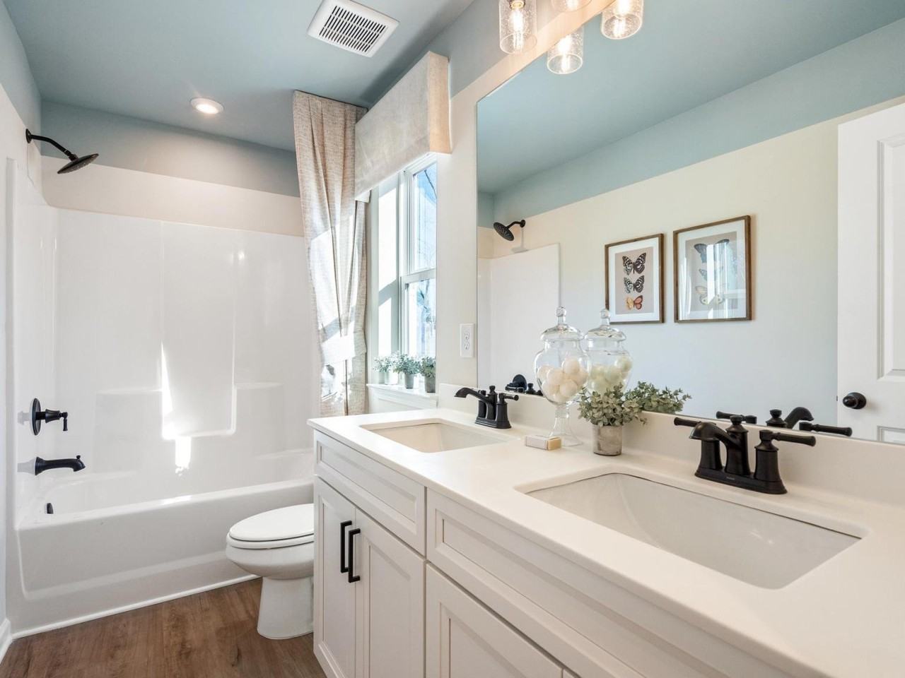 4723 Canary Diamond Ln - Photo 4 of 6