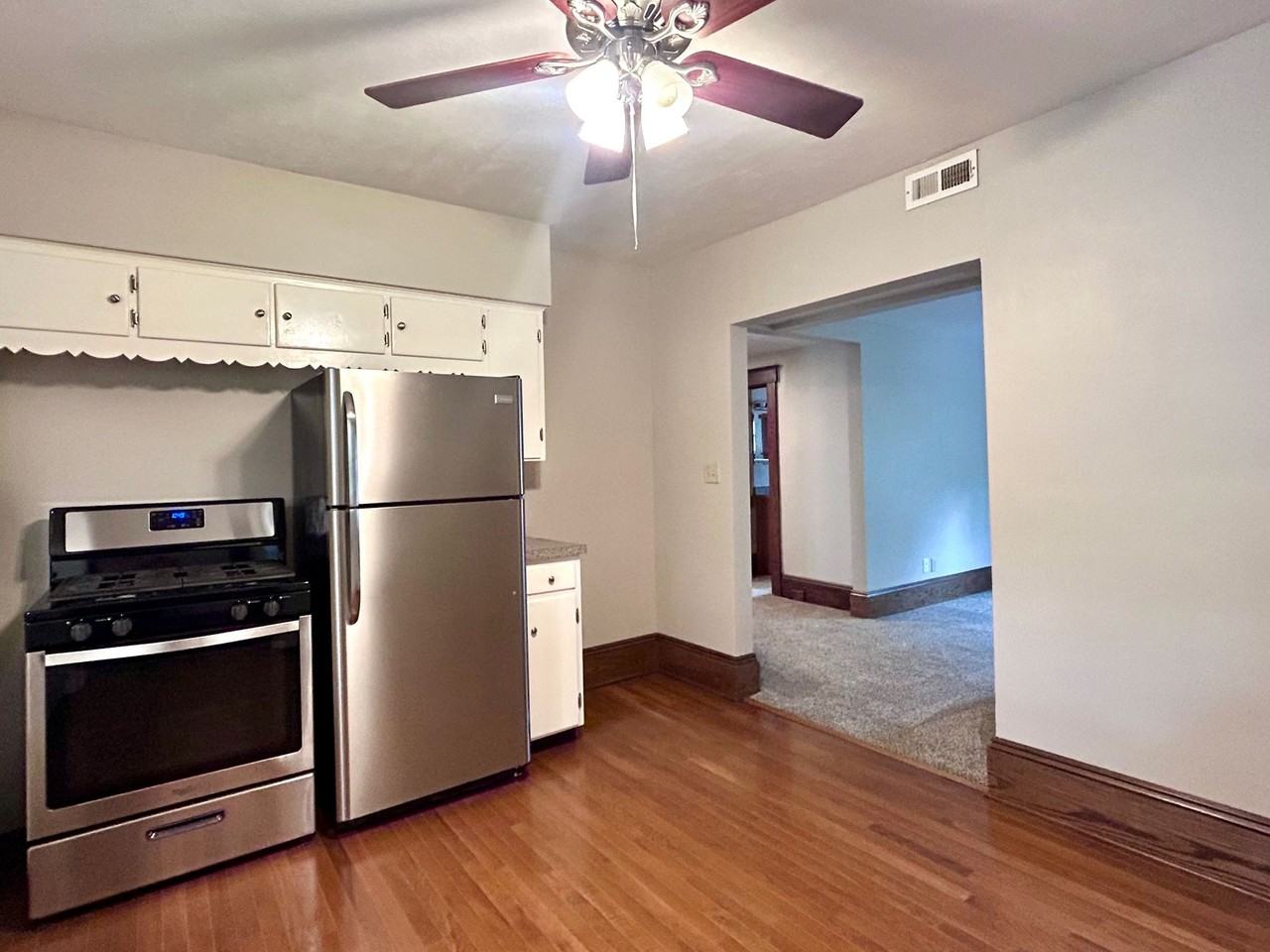 199 Beck Ave #2 - Photo 3 of 13