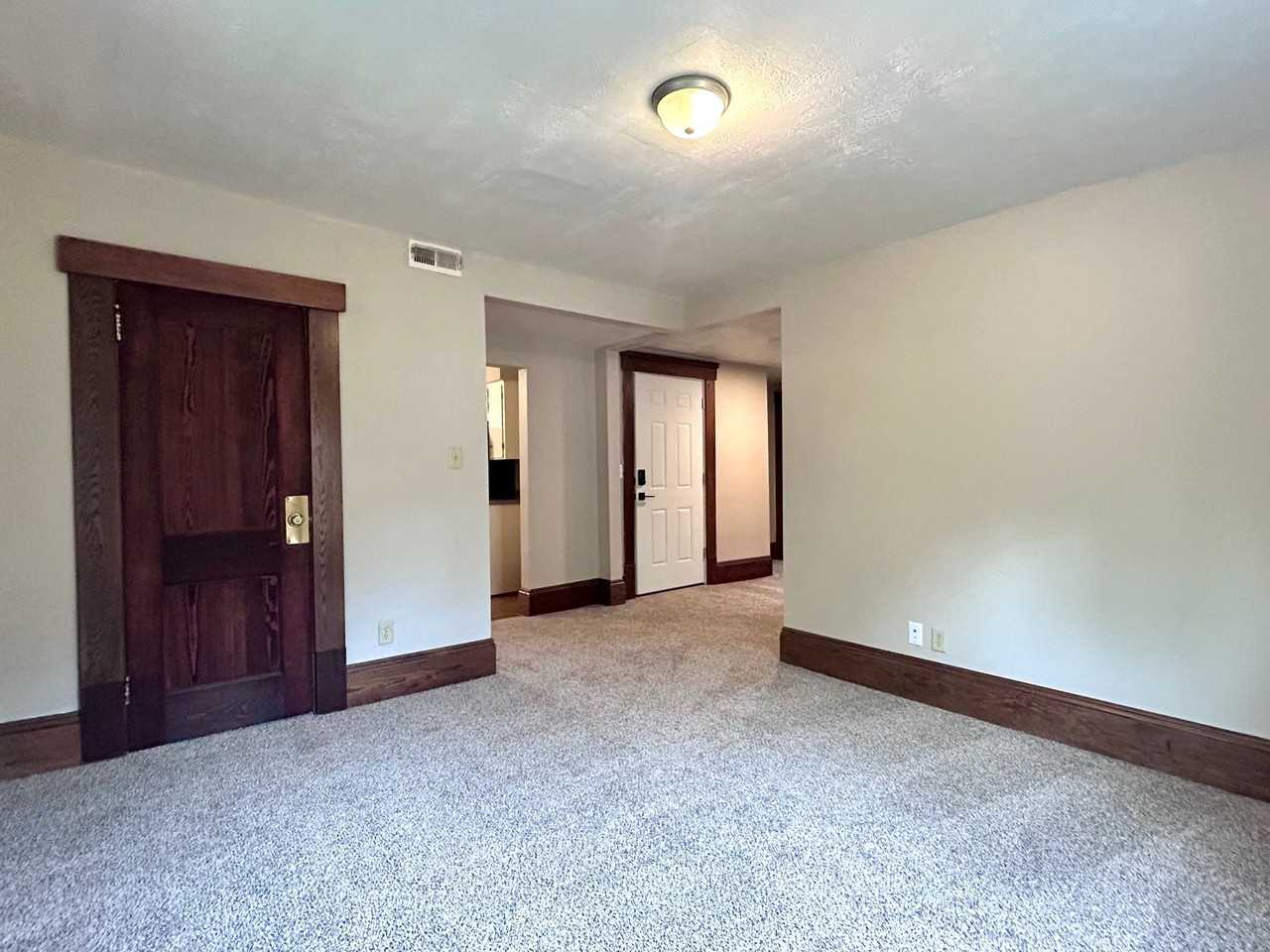 199 Beck Ave #2 - Photo 7 of 13