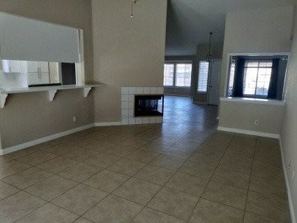 2614 Sycamore Ln - Photo 4 of 16